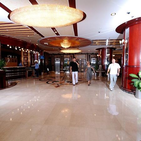 Al Bustan Tower Hotel Suites Sharjah Eksteriør billede