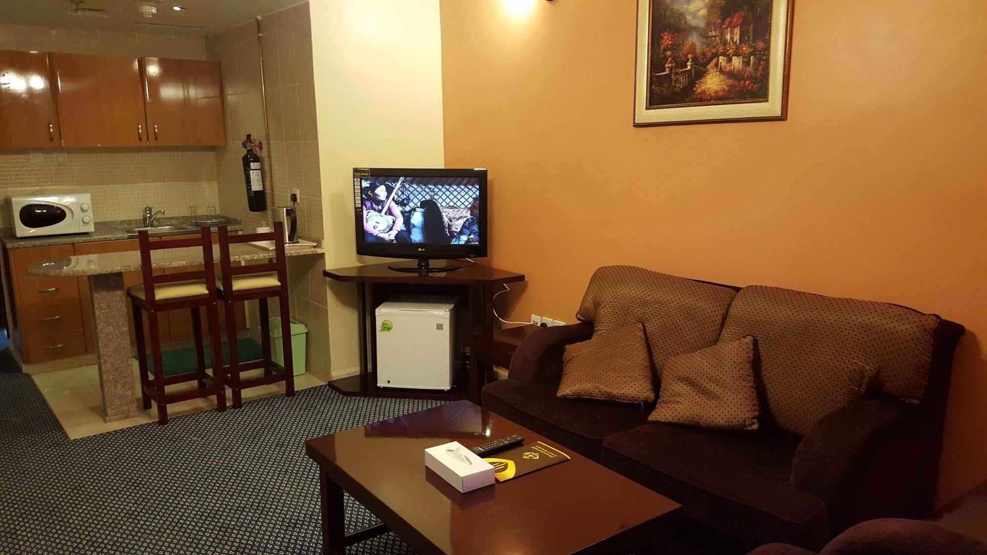 Al Bustan Tower Hotel Suites Sharjah Eksteriør billede