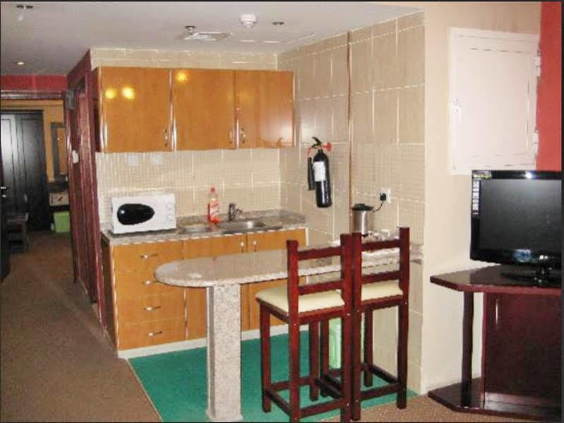 Al Bustan Tower Hotel Suites Sharjah Eksteriør billede